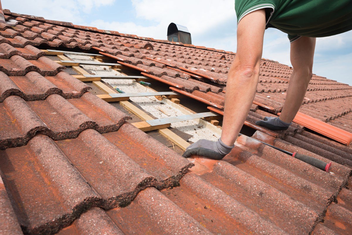Emergency Roof Repairs on a UK home - photo 6