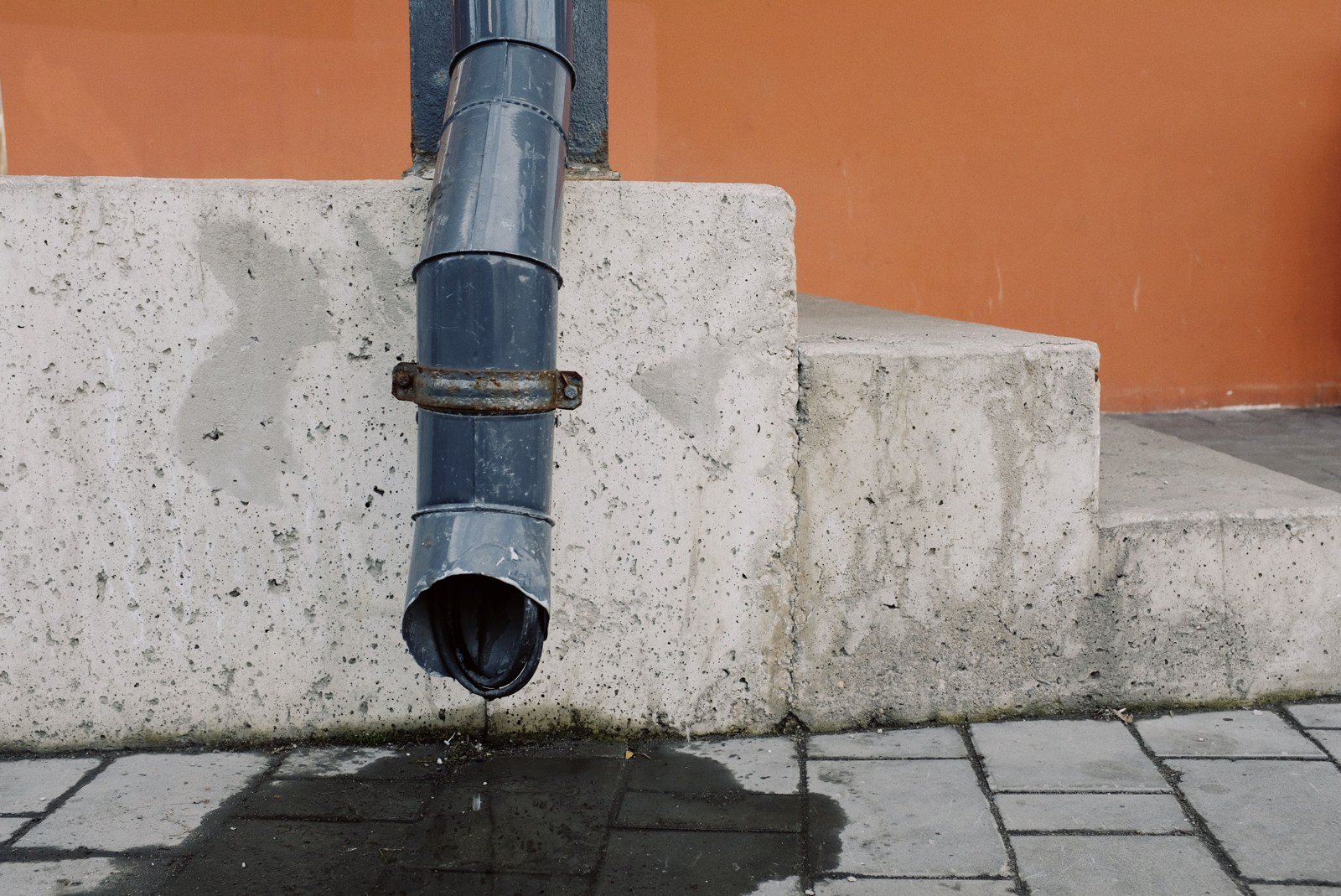 Guttering & Downpipes on a UK home - photo 6