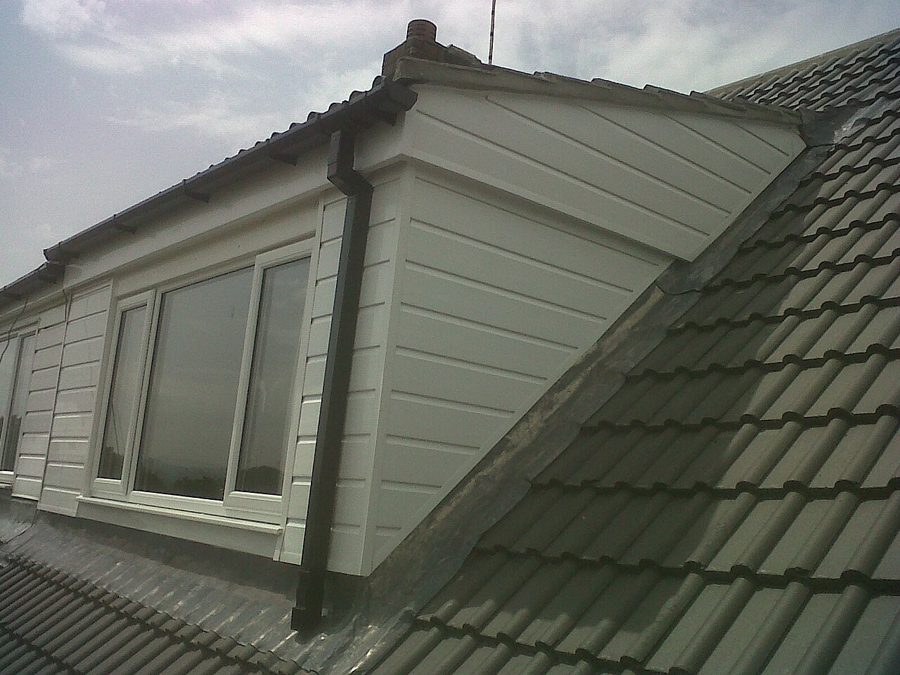 New Roof Installation on a UK home - photo 4