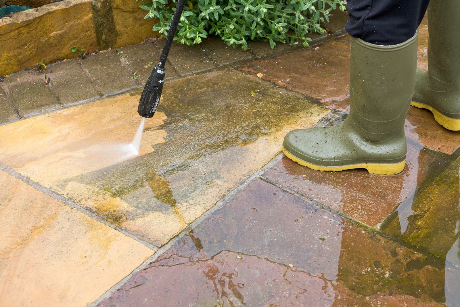 Patio & Path Cleaning on a UK home - photo 5